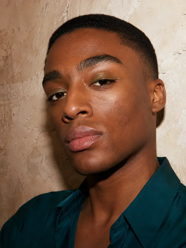 Client with shaped brows and subtle eye makeup